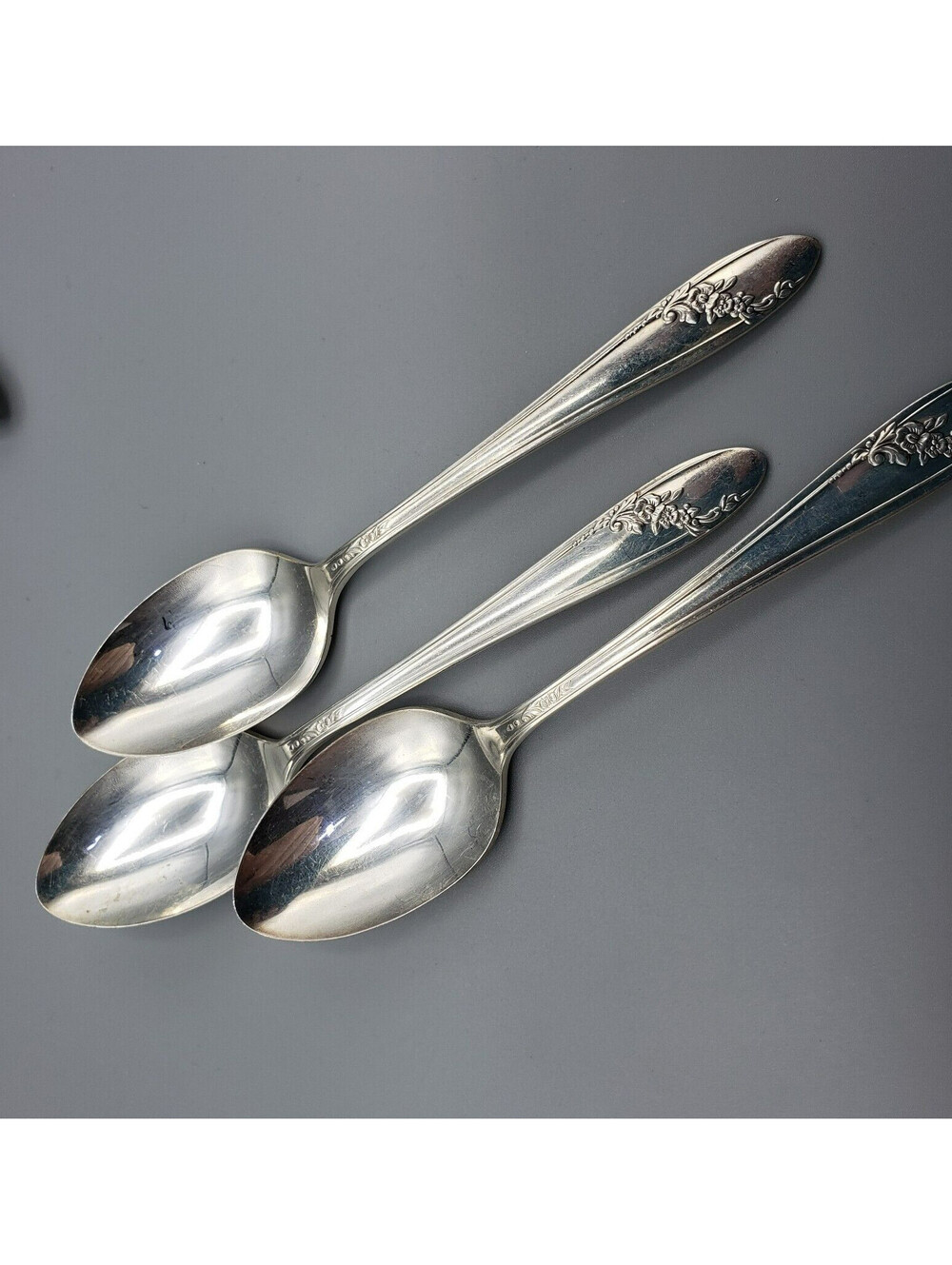 Oneida Community Tudor Plate Silverplate Teaspoon Queen Bess 1946 Flatware QTY 3